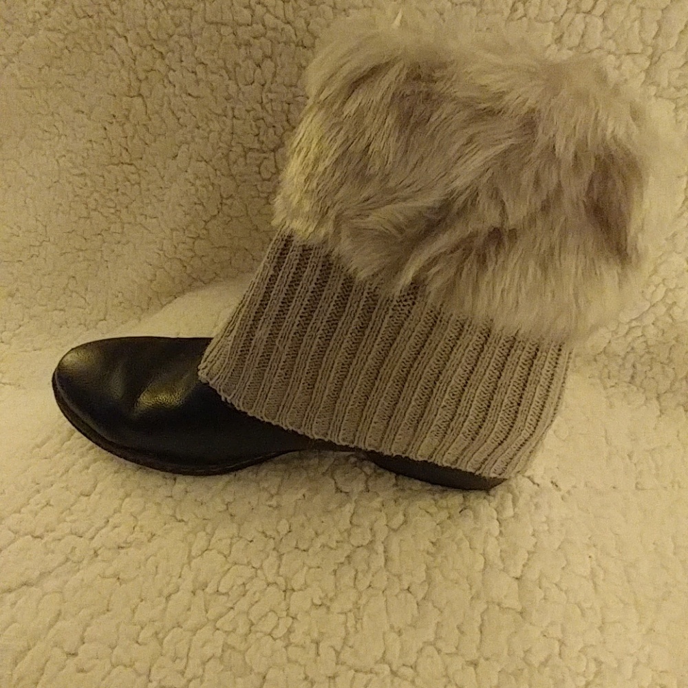 JB634.  Light Gray Boot Socks
